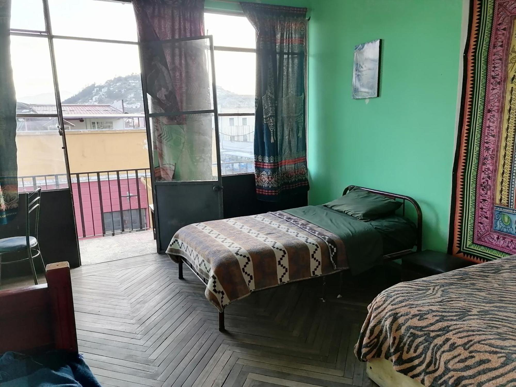 Latinos Brothers House Кито Номер фото